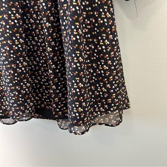 Madewell (Re)sourced Georgette Button-Front Mini Dress in Adorable Ditsy - Picture 5 of 7